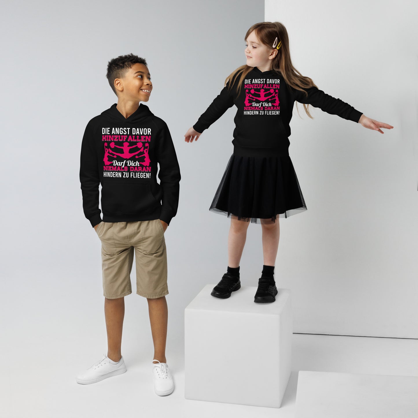 Fliegen trotz Angst Hoodie - Motivation im Cheerleading-Stil