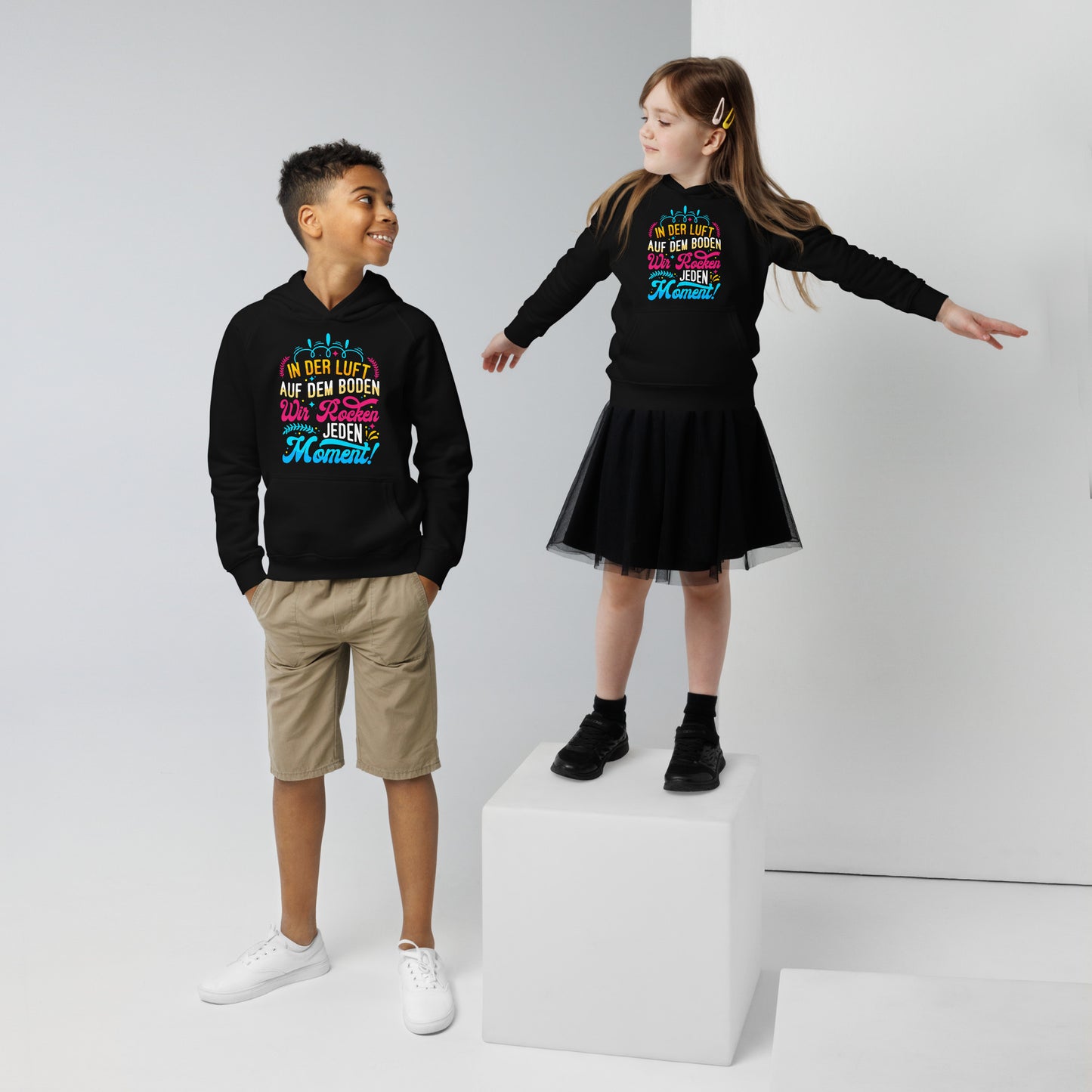 In der Luft und auf dem Boden Hoodie – Cheerleading Moments rocken!