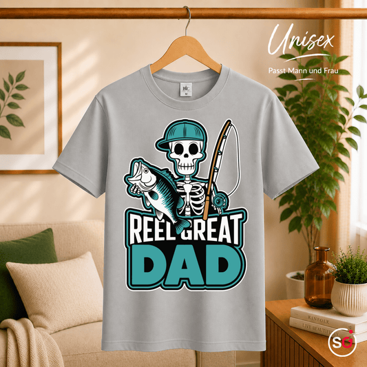 T-Shirt mit lustigem Angler-Skelett | "Reel Great Dad" Spruch & Fisch-Motiv - StyleOne