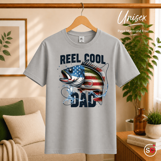 T-Shirt mit "Reel Cool Dad" Angler-Fisch im patriotischen USA-Flaggen-Design - StyleOne