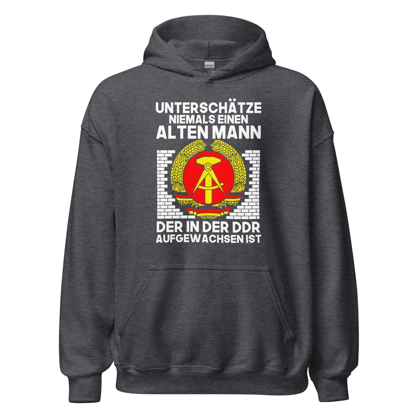Unterschätze niemanden! DDR-Aufwuchs Hoodie | Zeitgeschichtlicher Kapuzenpullover