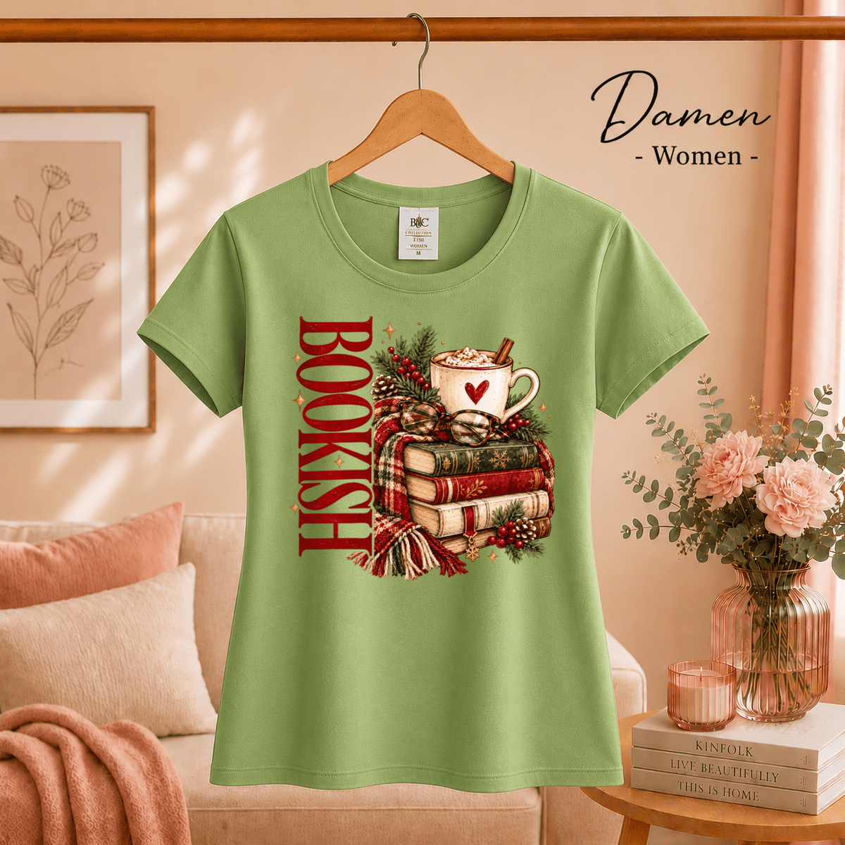 Bookish T-Shirt mit gemütlichem Wintermotiv: Bücherstapel, Kakao und Schal - StyleOne