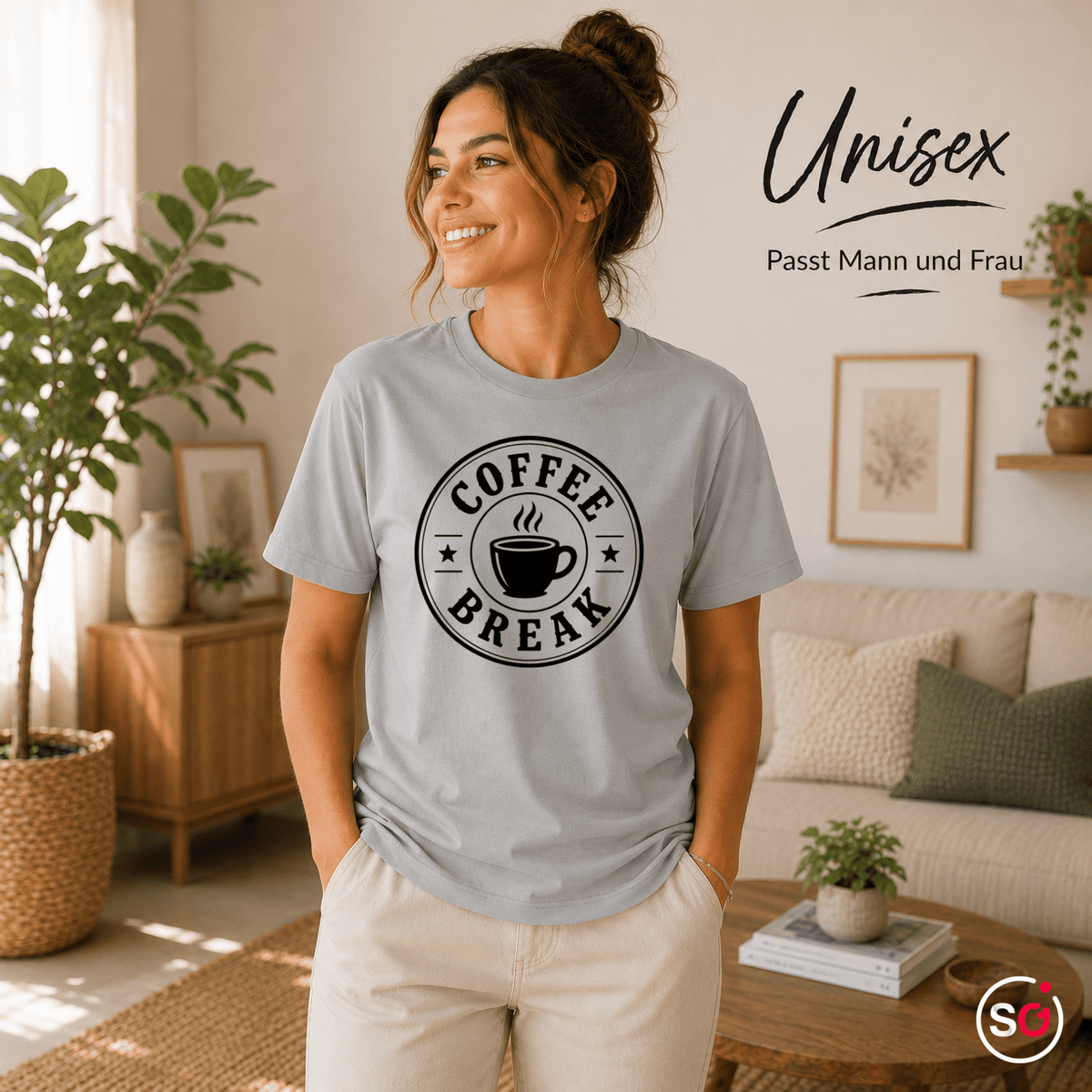 Coffee Break T-Shirt | Design mit Kaffeetasse im Vintage-Emblem-Stil - StyleOne