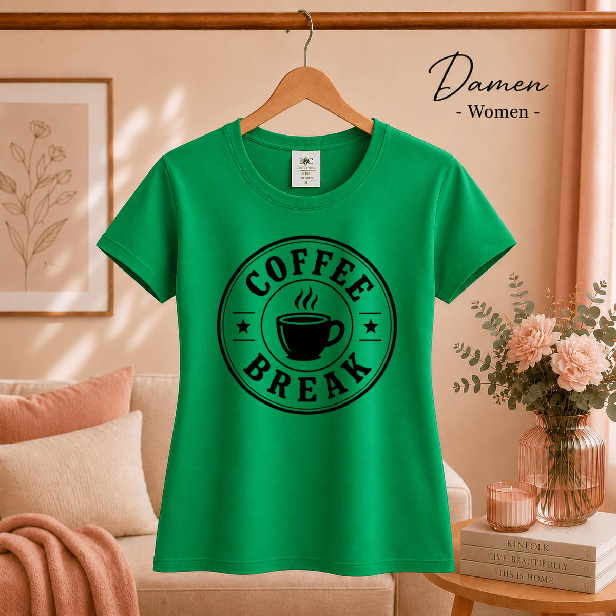 Coffee Break T-Shirt | Design mit Kaffeetasse im Vintage-Emblem-Stil - StyleOne