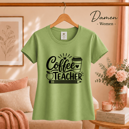 Coffee Teacher T-Shirt | Witziges Spruch-Design mit Kaffee, Apfel & Stift - StyleOne