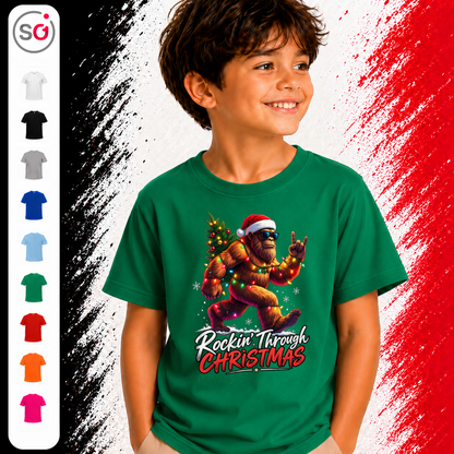 Vorschau – Kinder T-Shirt mit coolem Bigfoot Motiv: Rockin' Through Christmas