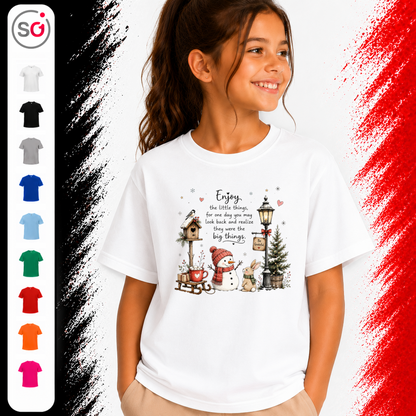 Vorschau – Kinder T-Shirt 'Enjoy the little things' mit Schneemann & Hase in Winterlandschaft