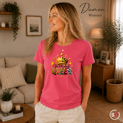 Damen Fuchsia – T-Shirt mit 'Birthday Queen' Schriftzug, goldener Krone und buntem Animal-Print Design