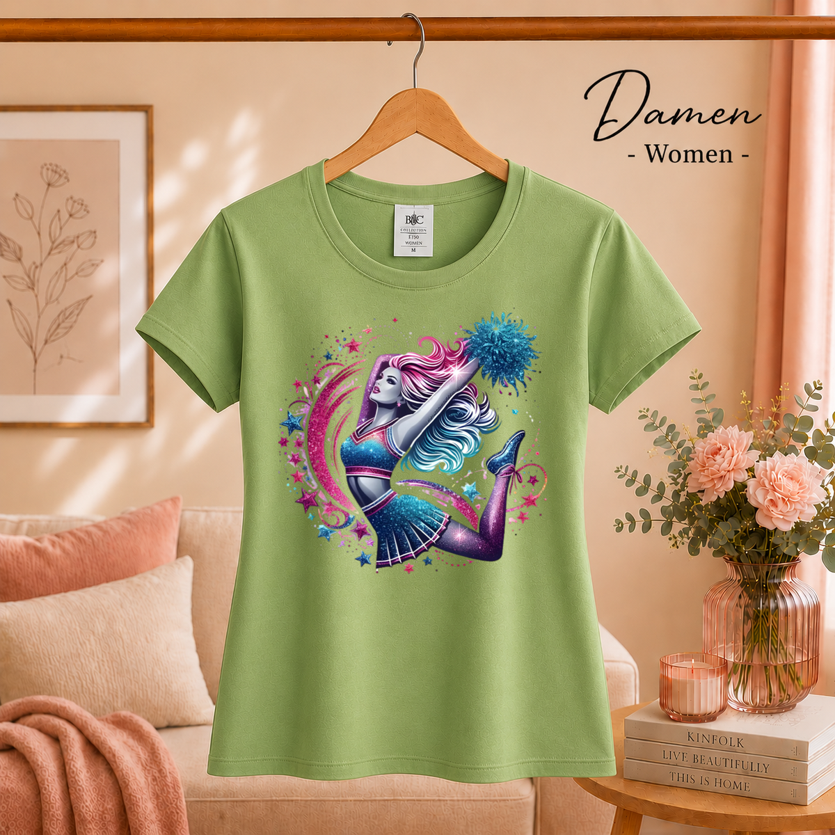Damen Pistaccio – T-Shirt mit dynamischem Cheerleader-Motiv und galaktischen Sternen