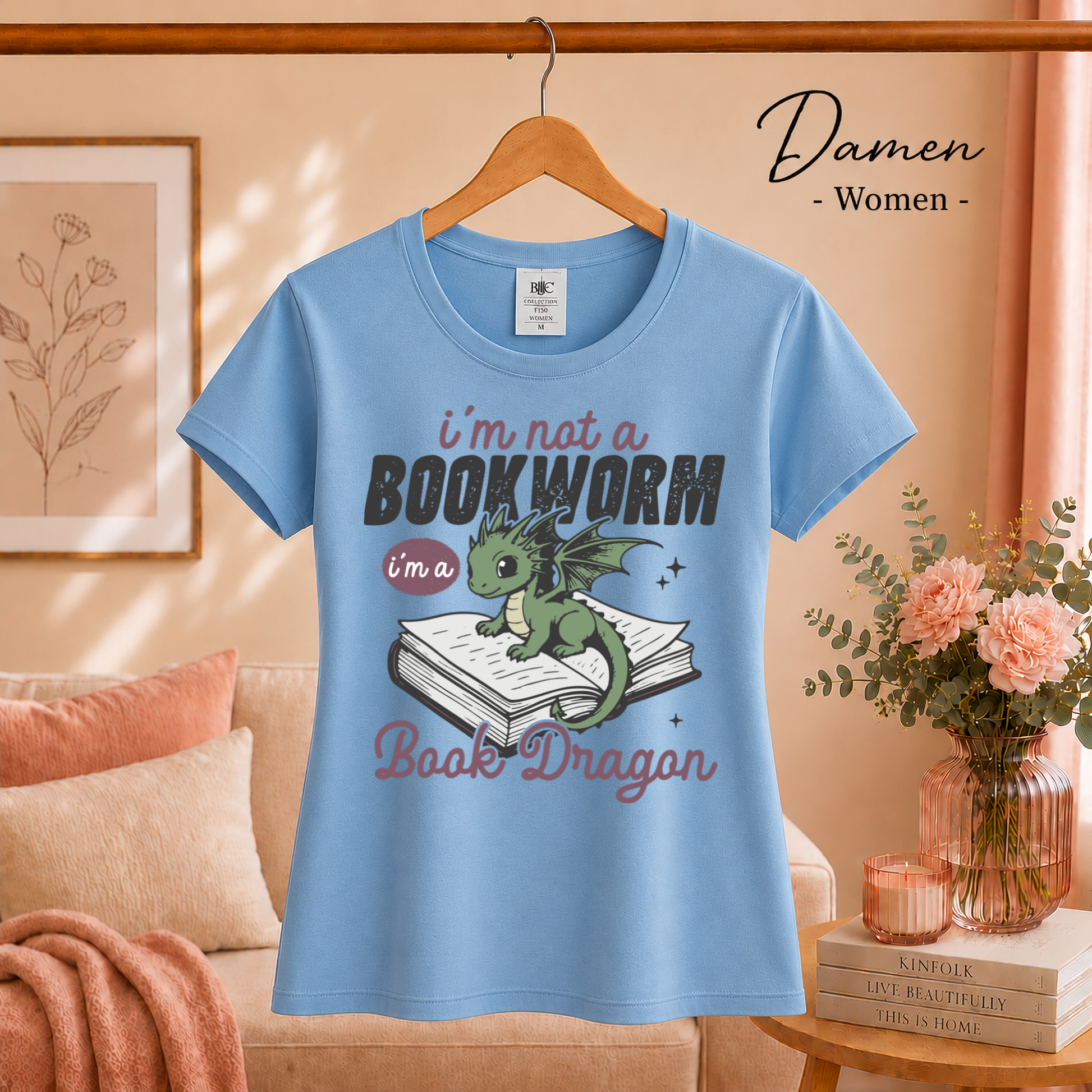Damen SkyBlau – Buch Drache T-Shirt – Niedlicher Drache auf Buch mit tollem Spruch