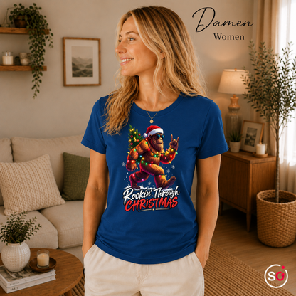 Damen RoyalBlau – Rockin' Bigfoot Weihnachts-T-Shirt mit Lichterkette und Tannenbaum