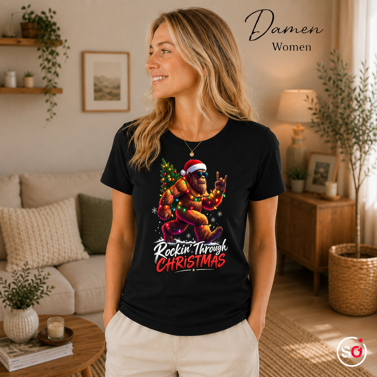 Damen Schwarz – Rockin' Bigfoot Weihnachts-T-Shirt mit Lichterkette und Tannenbaum
