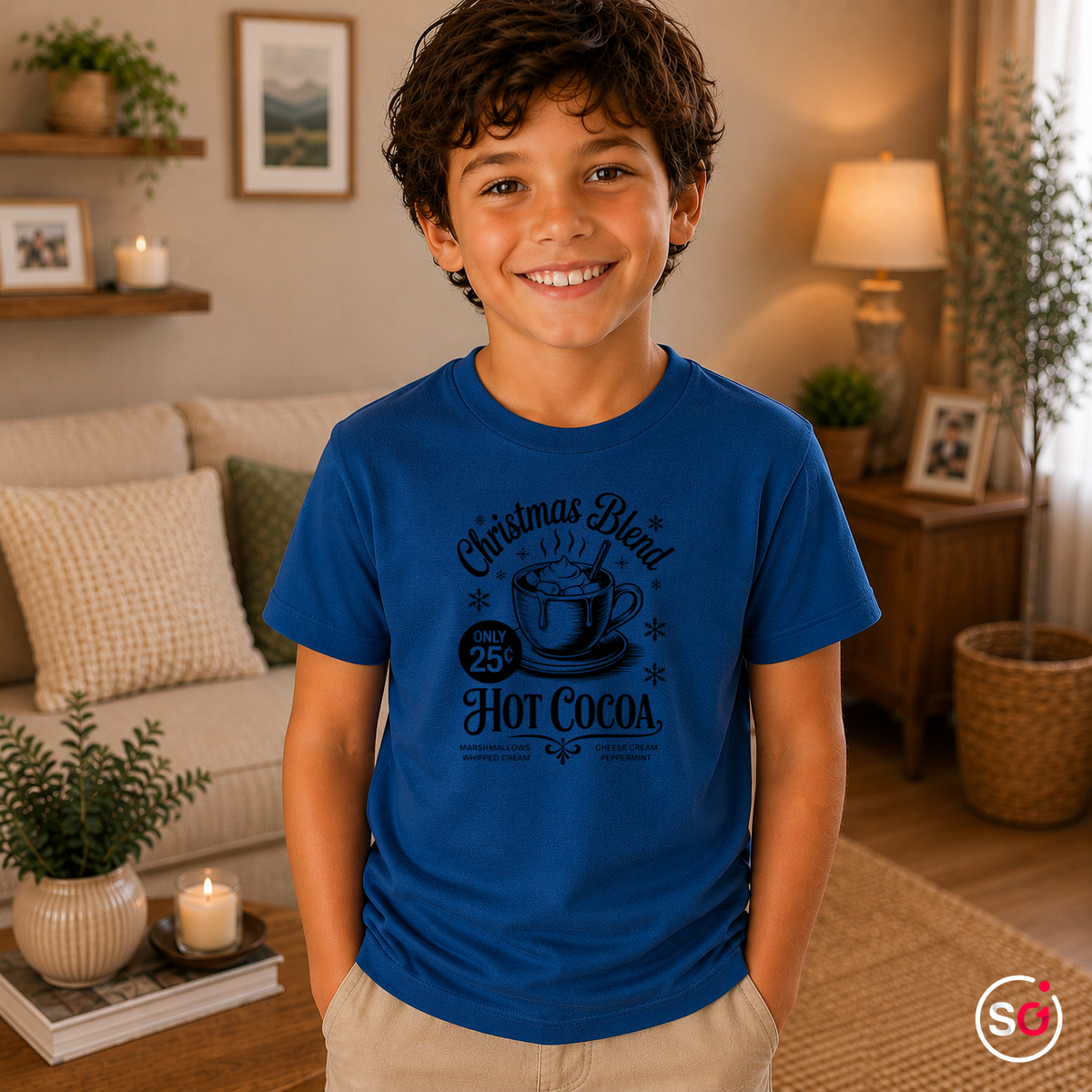 Kinder RoyalBlau – Kinder Weihnachts-T-Shirt 'Hot Cocoa' im Vintage-Werbestil