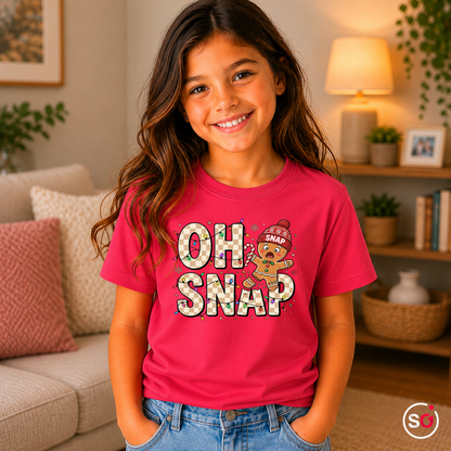 Kinder Fuchsia – Kinder T-Shirt 'Oh Snap' mit lustigem Lebkuchenmann | Weihnachtliches Design mit Lichterkette