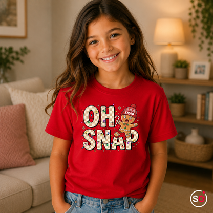 Kinder Rot – Kinder T-Shirt 'Oh Snap' mit lustigem Lebkuchenmann | Weihnachtliches Design mit Lichterkette