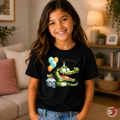 Kinder Schwarz – Lustiges Geburtstags-Krokodil T-Shirt für Kinder mit Kuchen & Ballons