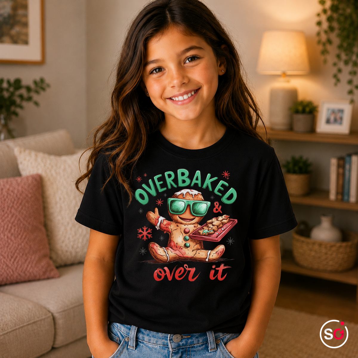 Kinder Schwarz – Kinder T-Shirt mit coolem Lebkuchenmann | "Overbaked & over it" Weihnachts-Spruch