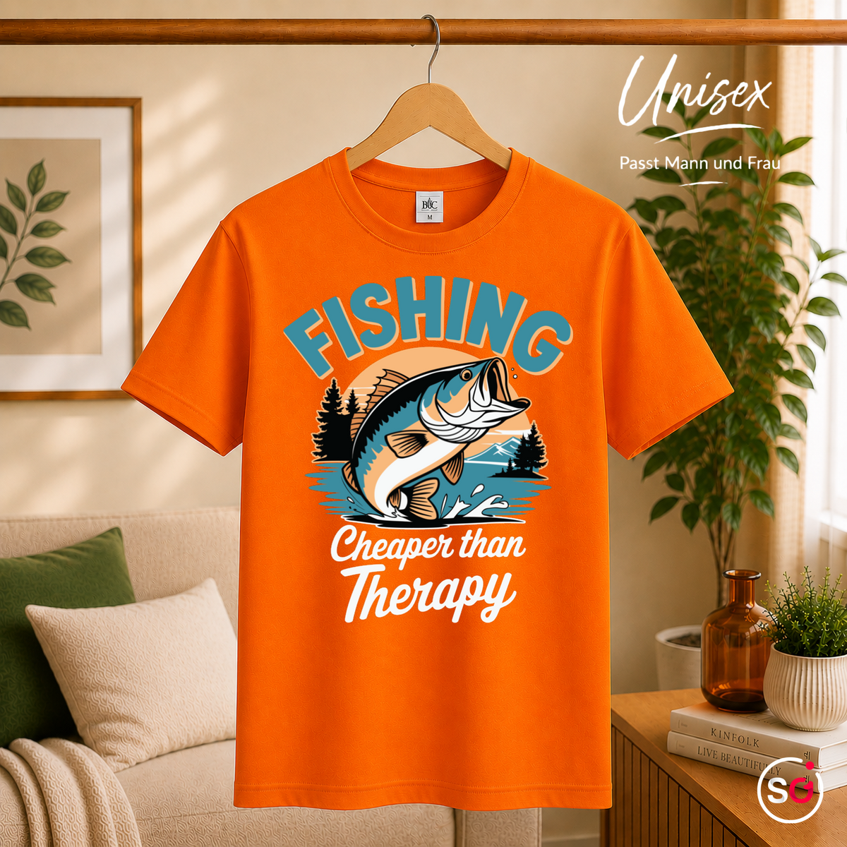 Unisex Orange – T-Shirt mit Angler-Spruch "Fishing Cheaper than Therapy" und coolem Barsch-Motiv im Retro-Look