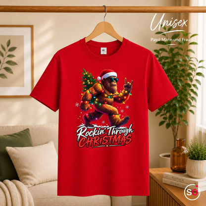 Unisex Rot – Rockin' Bigfoot Weihnachts-T-Shirt mit Lichterkette und Tannenbaum