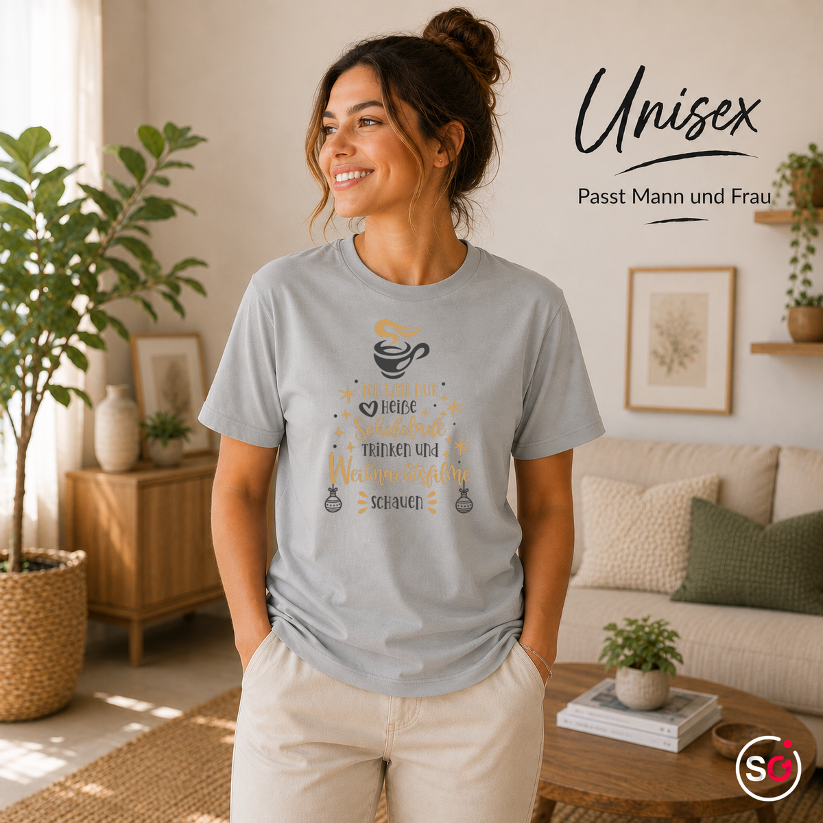 Unisex Grau – T-Shirt mit Spruch 'Heiße Schokolade & Weihnachtsfilme' in Tannenbaum-Form