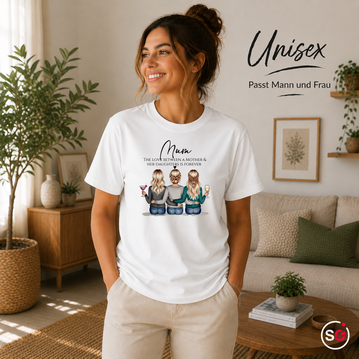 Unisex Weiß – Mutter & zwei Töchter T-Shirt mit emotionaler Illustration und 'Love is Forever' Spruch
