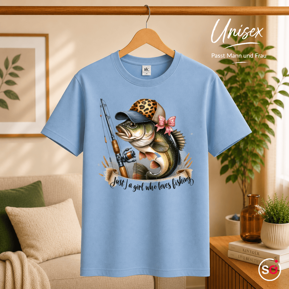 Just a Girl Who Loves Fishing T-Shirt | Barsch mit Leo-Cap & pinker Schleife - StyleOne