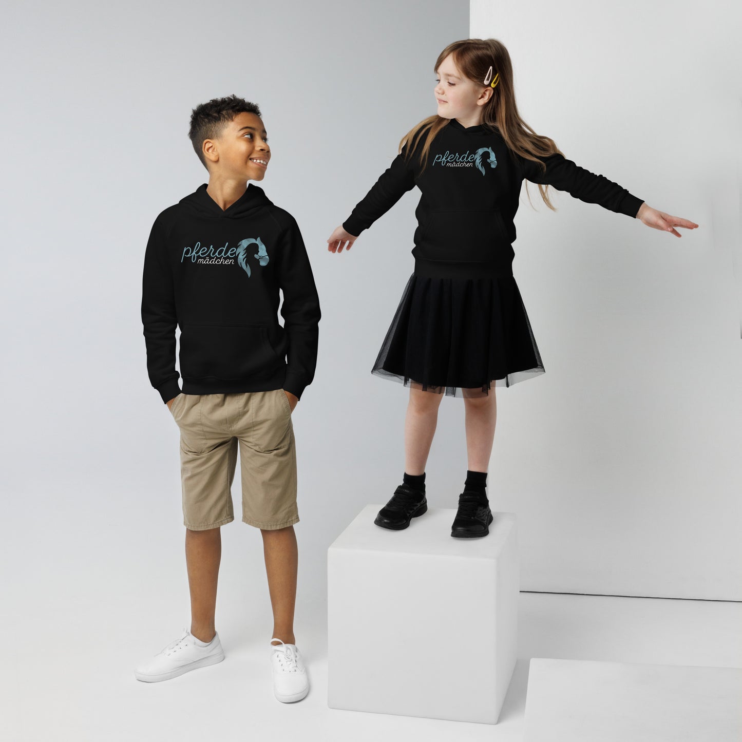 Pferdemädchen im Logo Style für modebewusste Kids Hoodie