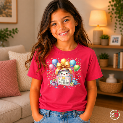 Kinder T-Shirt 'Happy Birthday' mit niedlichem Monster in Geschenkbox und bunten Ballons - StyleOne
