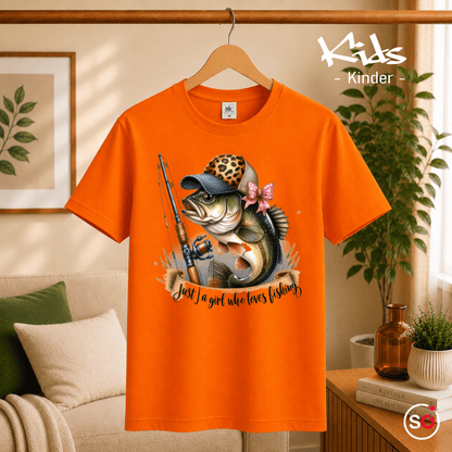 Kinder T-Shirt 'Just a girl who loves fishing' | Süßer Angler-Fisch mit Leo-Cap & Schleife - StyleOne