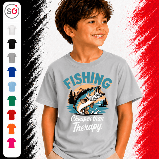 Kinder T-Shirt mit lustigem Angler-Spruch 'Fishing - Cheaper than Therapy' und Barsch-Motiv - StyleOne