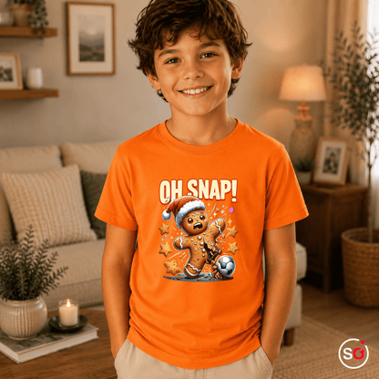 Kinder T-Shirt 'Oh Snap!' mit Lebkuchenmann beim Fußball – Lustiges Weihnachts-Design - StyleOne