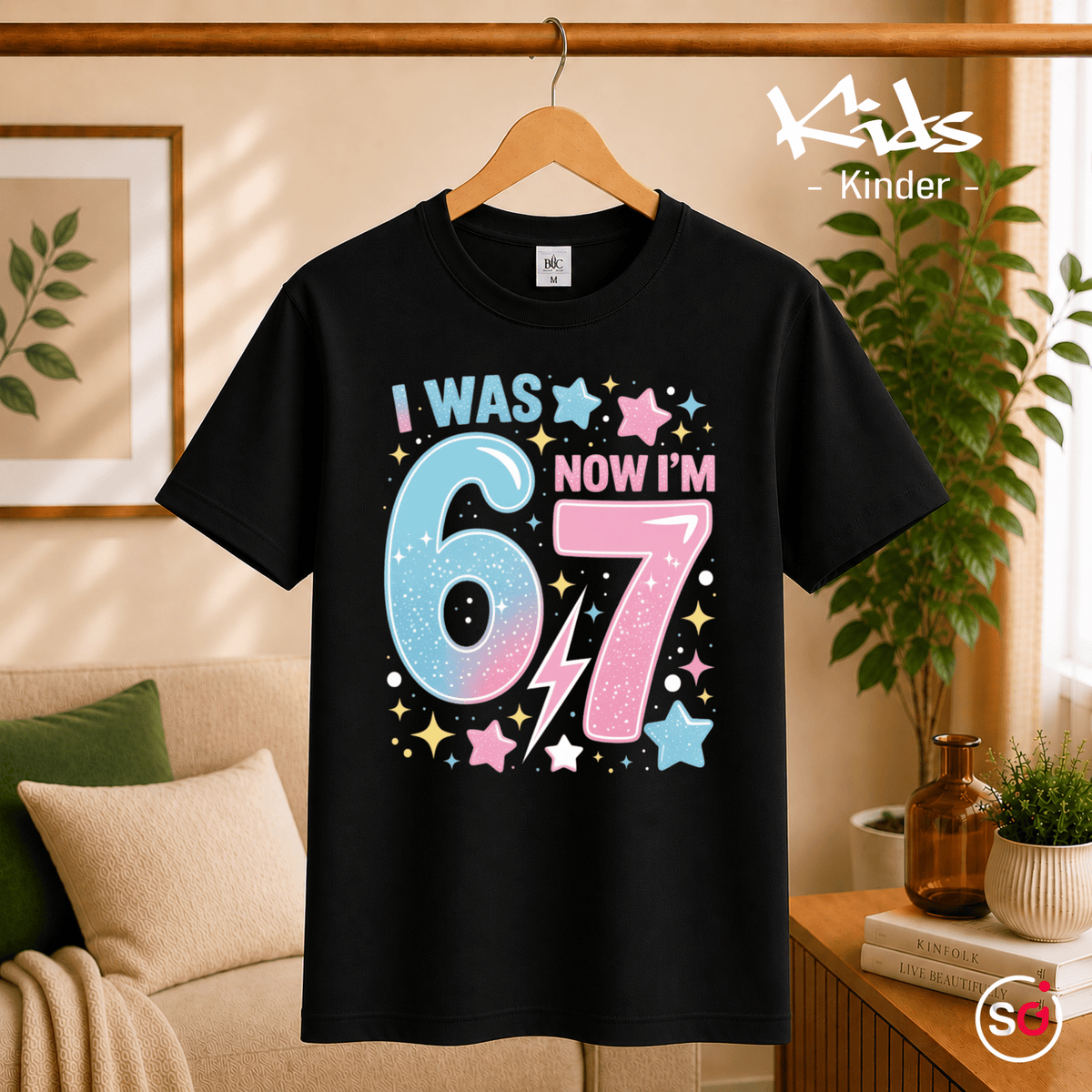 Kinder T-Shirt zum 7. Geburtstag | I Was 6 Now I'm 7 | Design mit Sternen & Blitz - StyleOne
