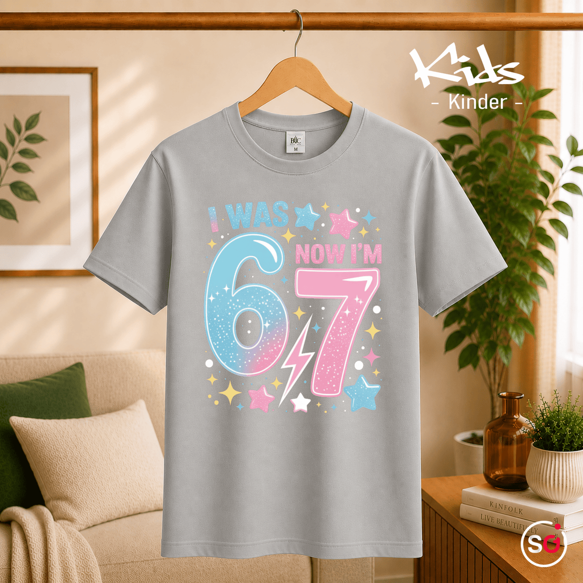 Kinder T-Shirt zum 7. Geburtstag | I Was 6 Now I'm 7 | Design mit Sternen & Blitz - StyleOne