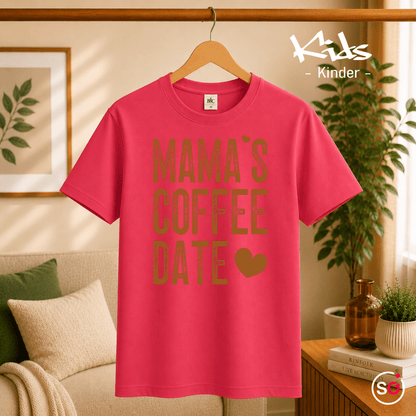 Mama's Coffee Date Kinder T-Shirt | Süßer Spruch mit Herz für die Zeit mit Mama - StyleOne