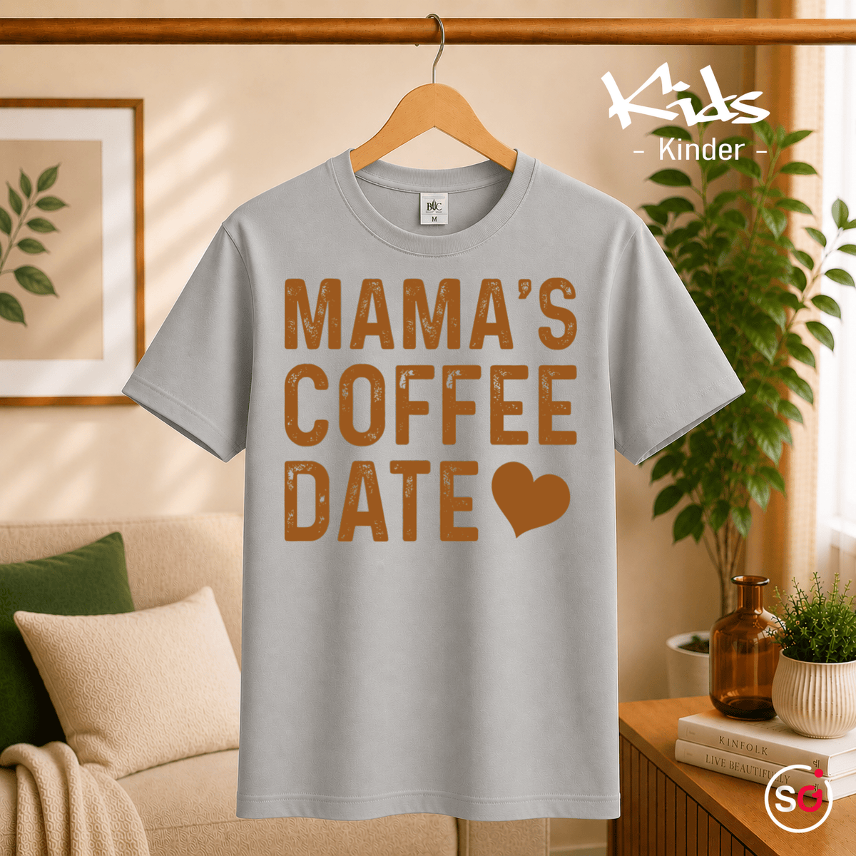 Mama's Coffee Date Kinder T-Shirt | Süßer Statement-Spruch mit Herz für kleine Begleiter - StyleOne