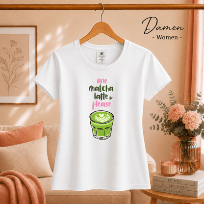 "One Matcha Latte Please" T-Shirt | Süßes Café & Tee Liebhaber Design - StyleOne