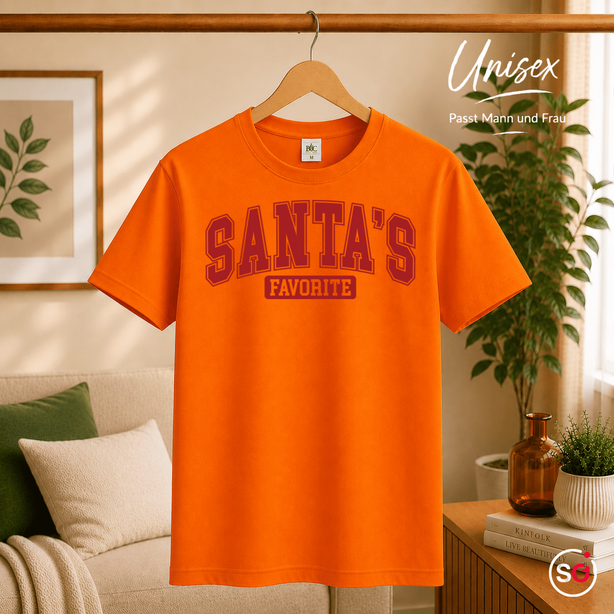 Santa's Favorite T-Shirt | Witziges Weihnachts-Statement im College-Look - StyleOne