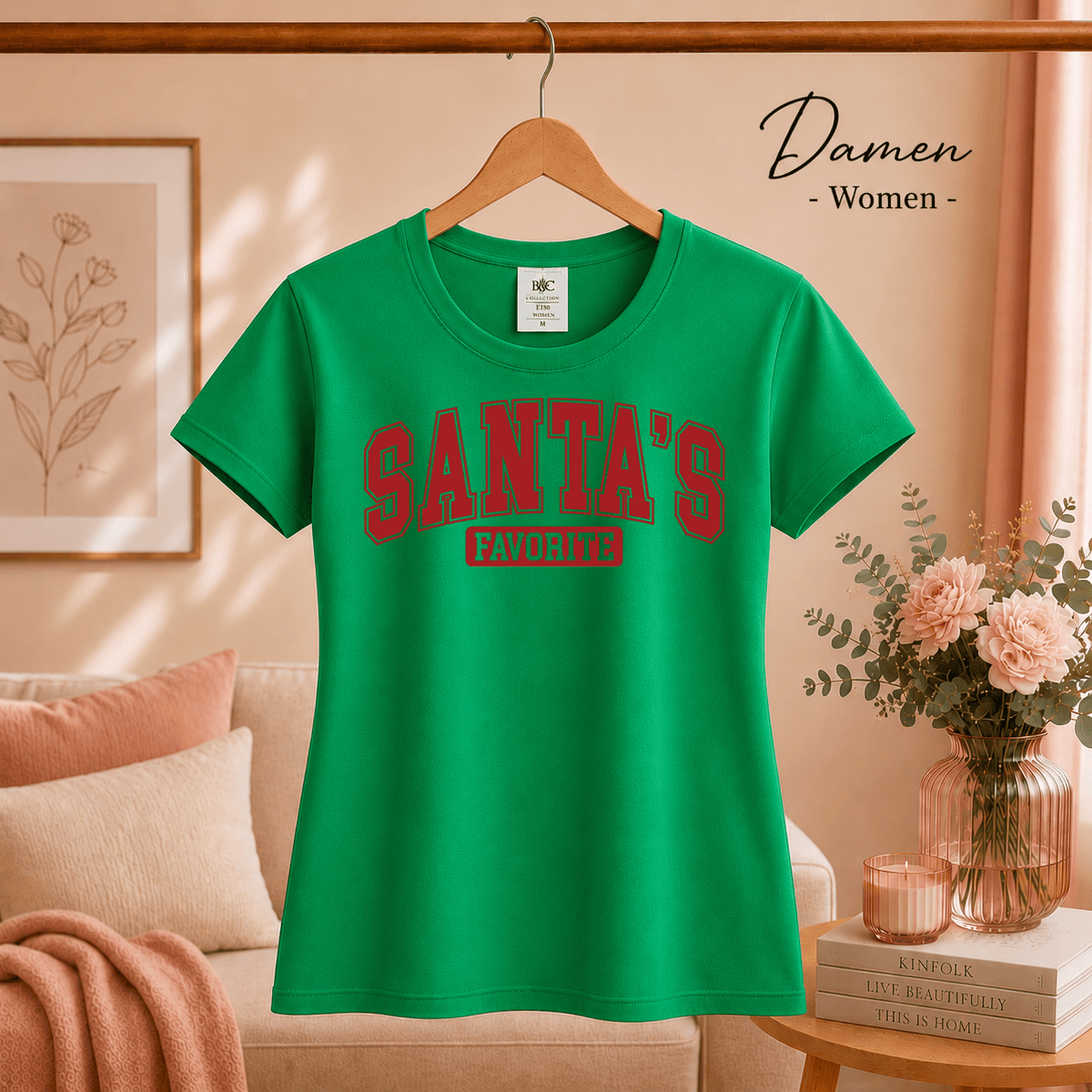 Santa's Favorite T-Shirt | Witziges Weihnachts-Statement im College-Look - StyleOne