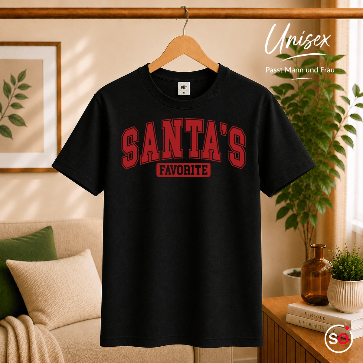 Santa's Favorite T-Shirt | Witziges Weihnachts-Statement im College-Look - StyleOne