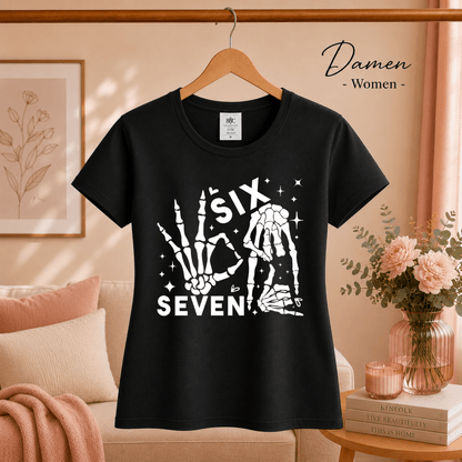 Skeletthände Six Seven T-Shirt mit I-Love-You Geste und Sternen - StyleOne