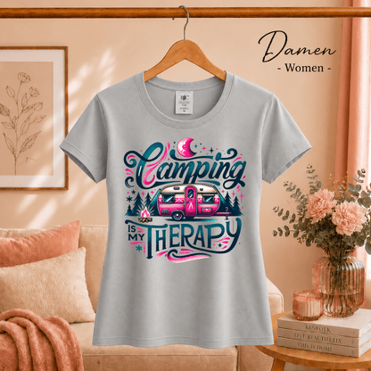 T-Shirt „Camping is my Therapy“ | Statement-Design mit Retro Wohnwagen & Lagerfeuer - StyleOne