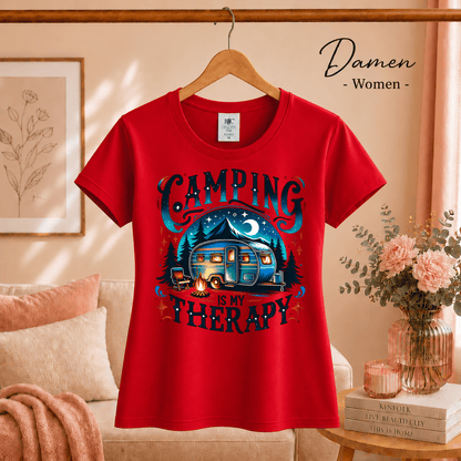 T-Shirt mit 'Camping is my Therapy' Spruch | Retro Wohnwagen am Lagerfeuer Design - StyleOne