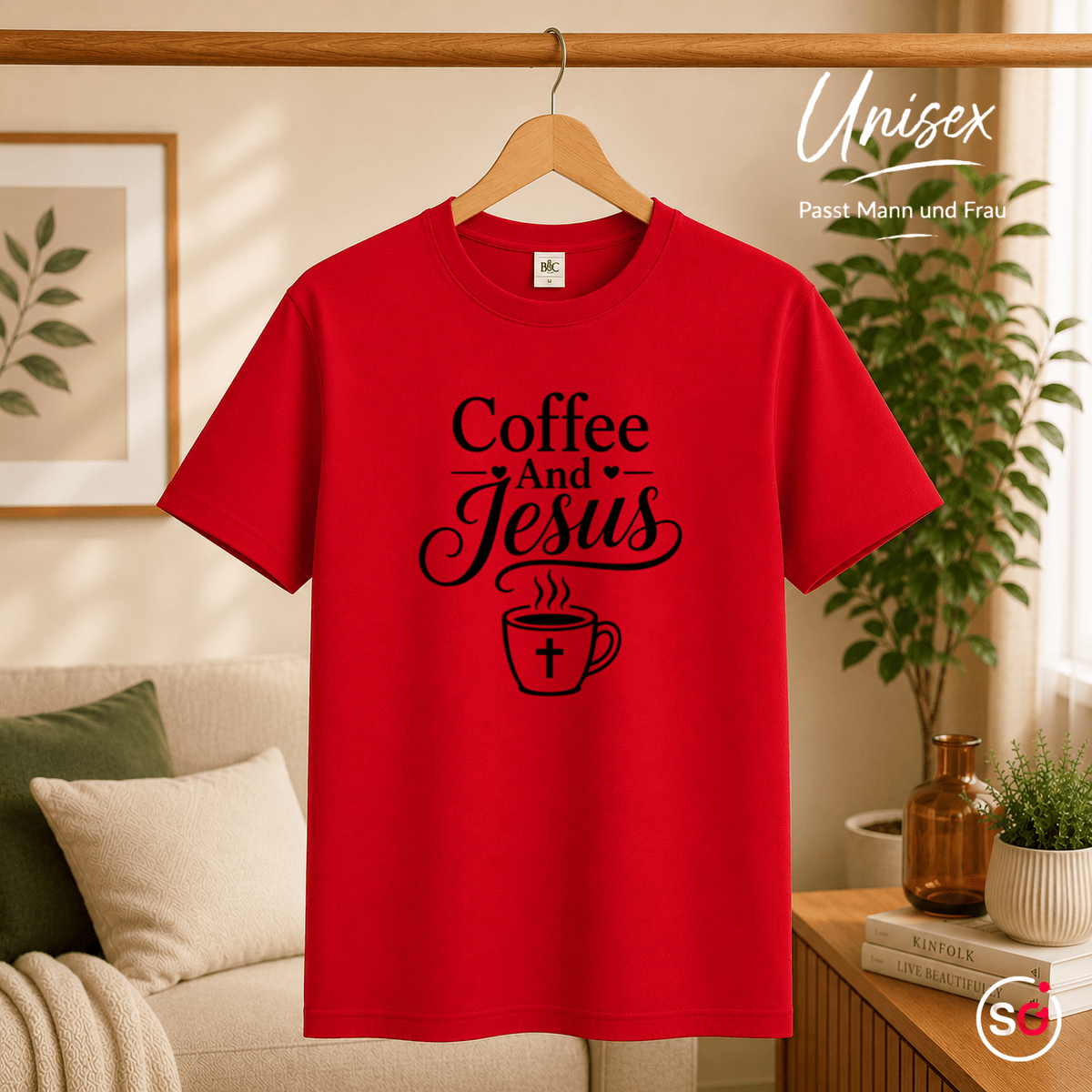 T-Shirt mit 'Coffee and Jesus' Schriftzug | Glaube & Kaffee Design - StyleOne