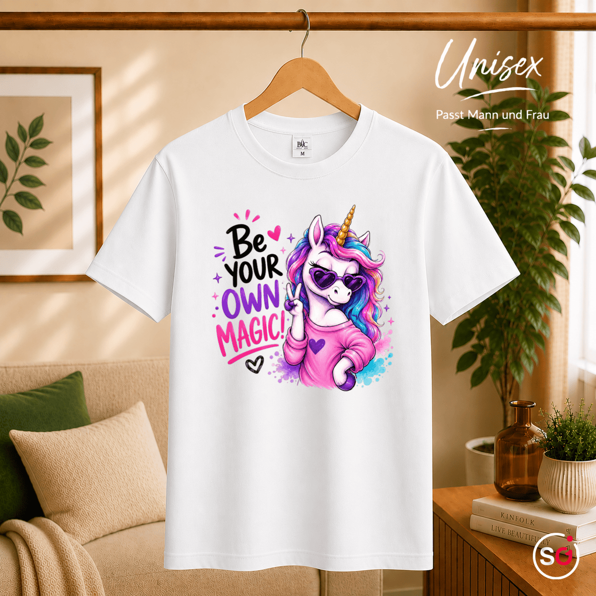 T-Shirt mit coolem Einhorn & Spruch "Be Your Own Magic" | Magisches Statement-Design - StyleOne