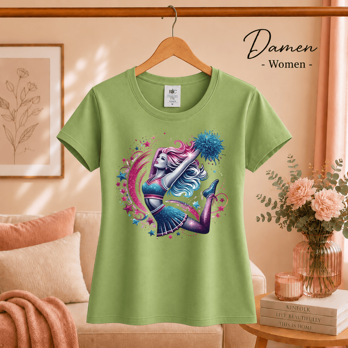 T-Shirt mit dynamischem Cheerleader-Motiv und galaktischen Sternen - StyleOne