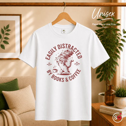 T-Shirt mit Katze und Bücherstapel | Easily Distracted by Books & Coffee Spruch - StyleOne