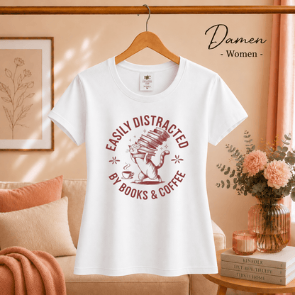 T-Shirt mit Katze und Bücherstapel | Easily Distracted by Books & Coffee Spruch - StyleOne