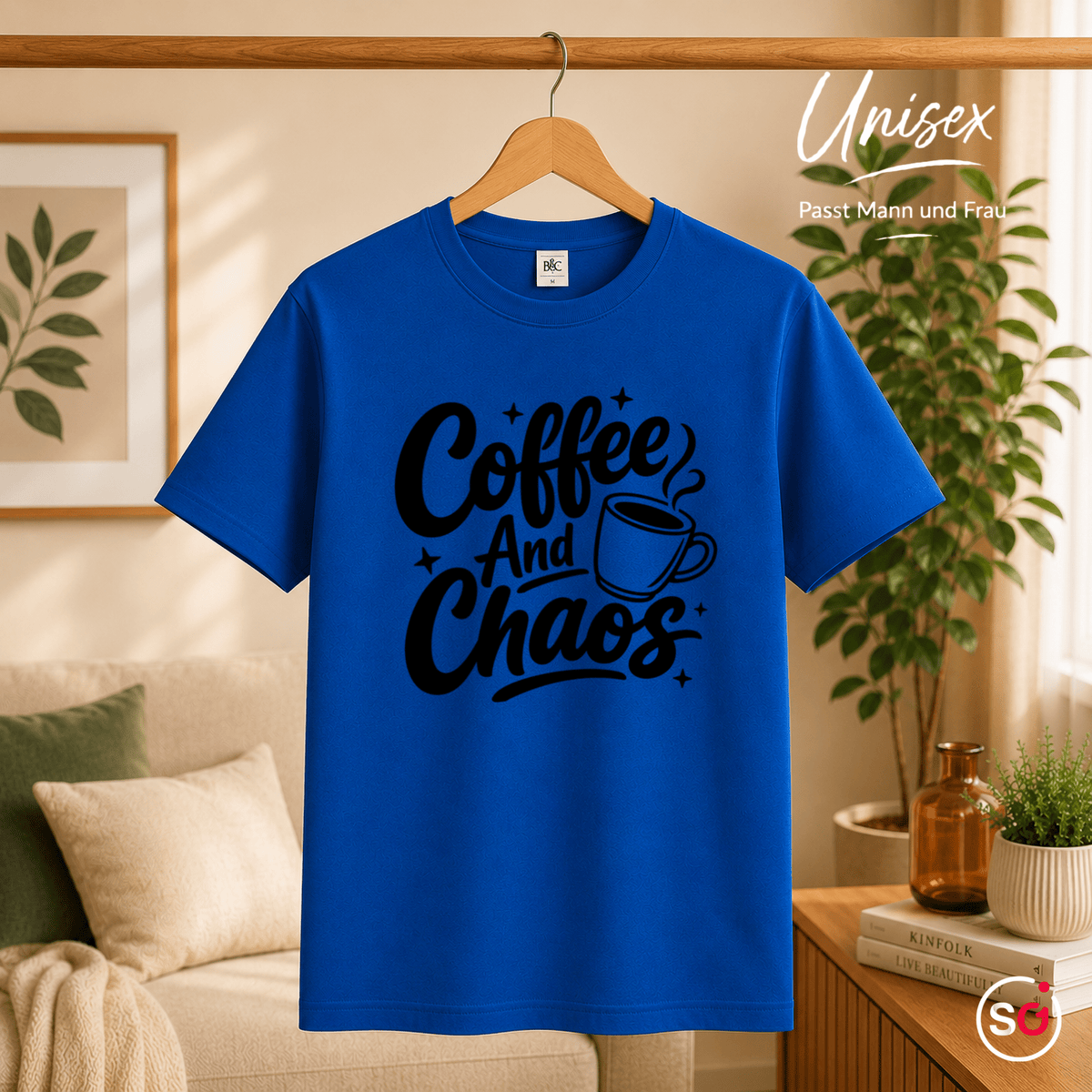 T-Shirt mit Spruch 'Coffee And Chaos' | Design für Kaffeeliebhaber und Alltagshelden - StyleOne