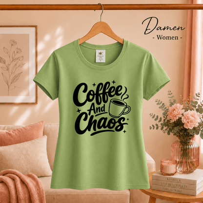 T-Shirt mit Spruch 'Coffee And Chaos' | Design für Kaffeeliebhaber und Alltagshelden - StyleOne