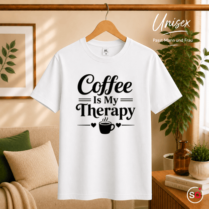 T-Shirt mit Spruch 'Coffee Is My Therapy' | Design für Kaffeeliebhaber mit Herz & Tasse - StyleOne